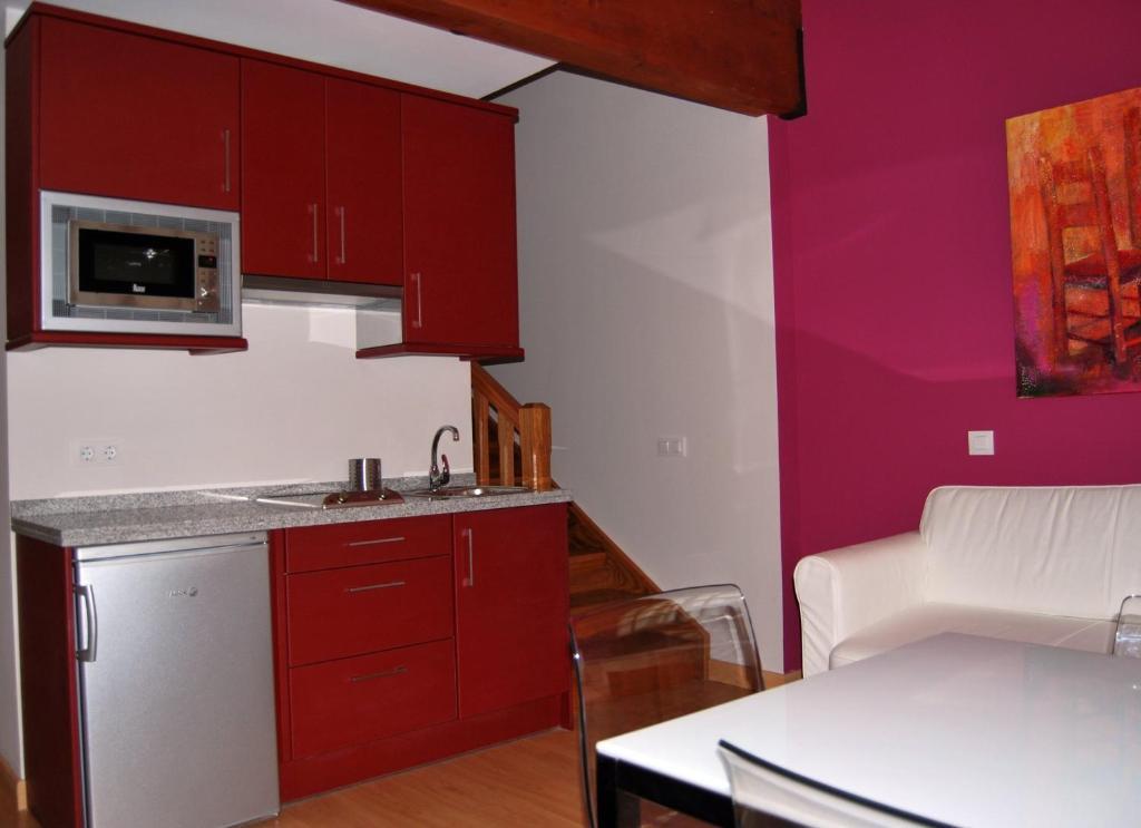 Apartamentos Plaza Mayor Llanes Værelse billede