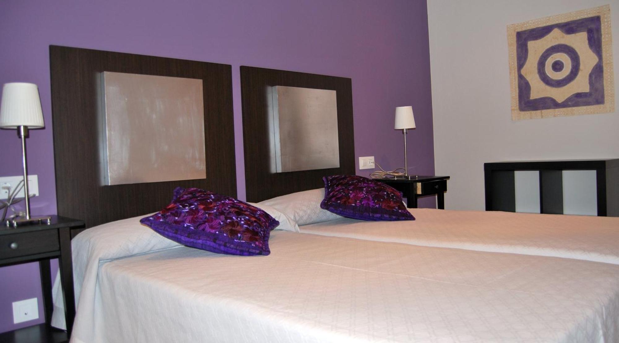 Apartamentos Plaza Mayor Llanes Eksteriør billede