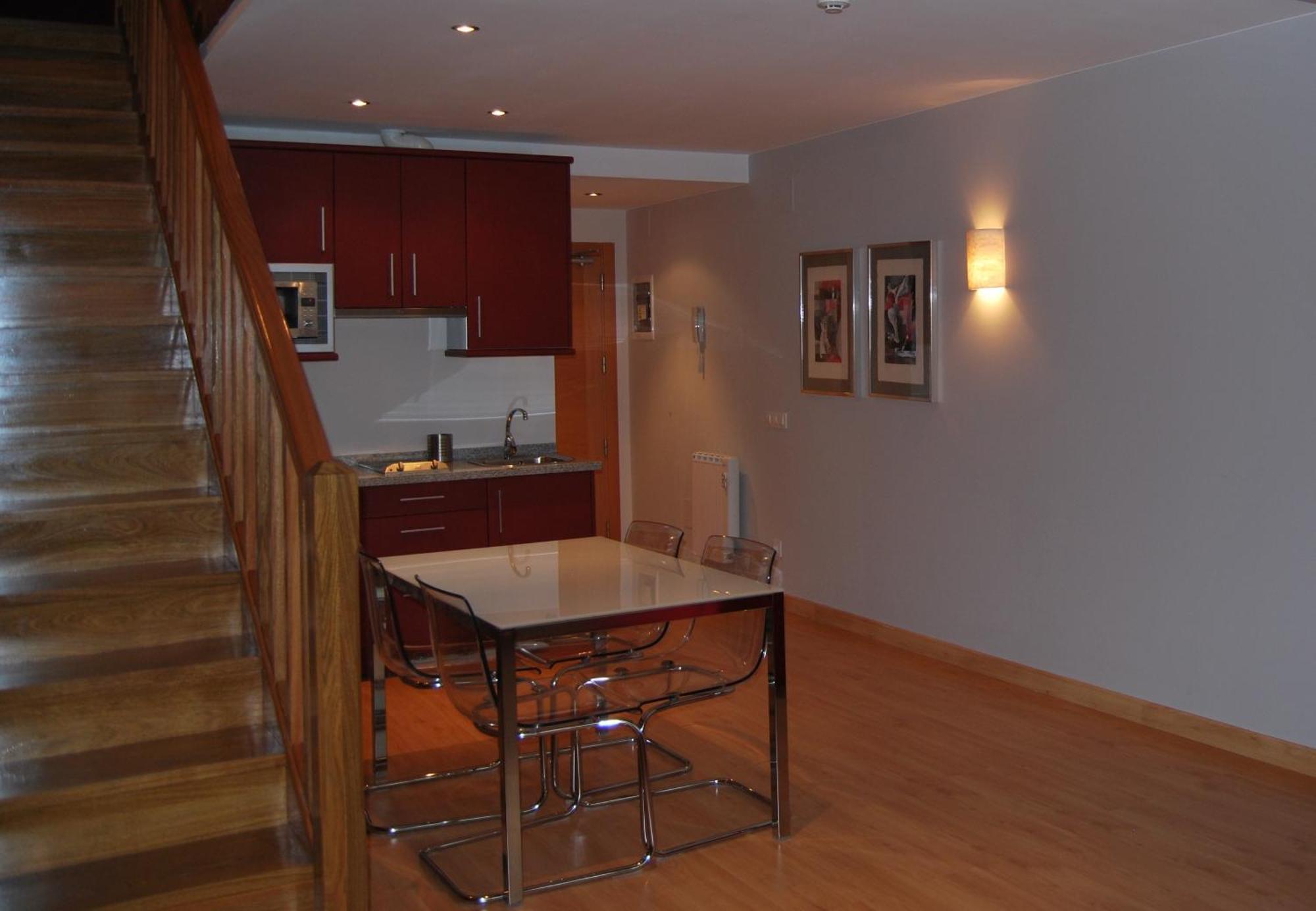 Apartamentos Plaza Mayor Llanes Eksteriør billede
